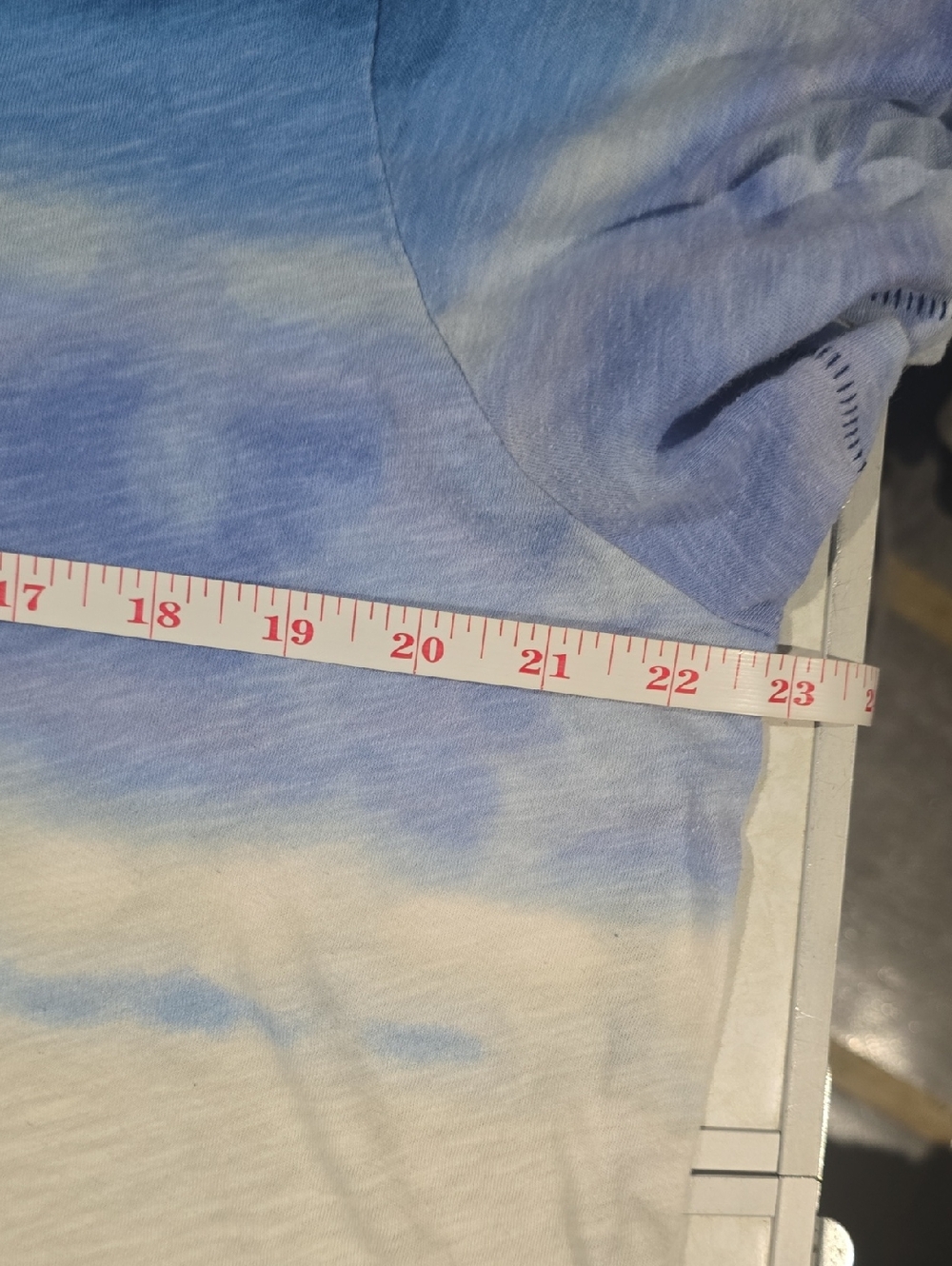 Sonoma Blue and White Ombre V-Neck Short Sleeve Top Size 1X - Picture 12 of 13